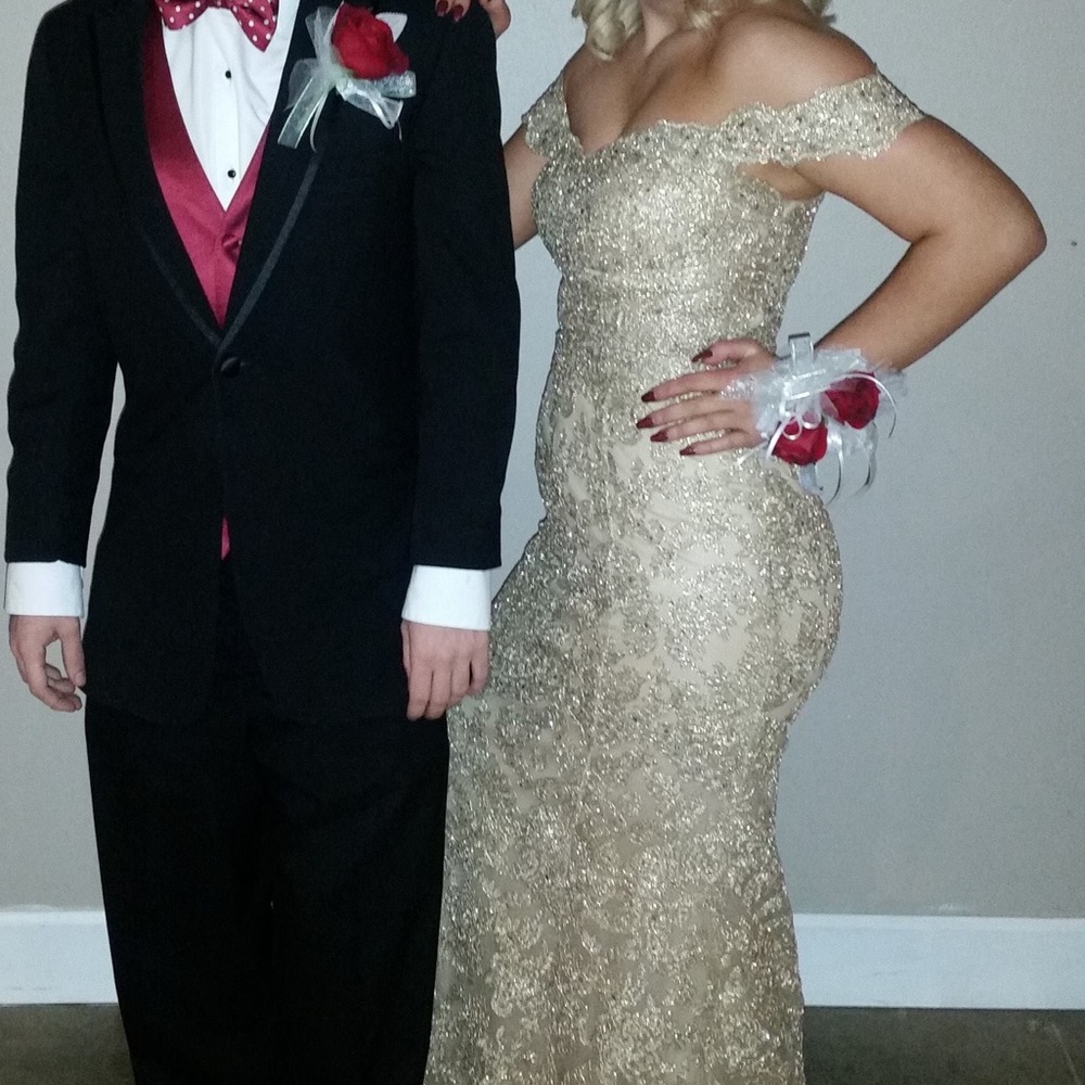 PROM DRESS!!! - Picture 3 of 7